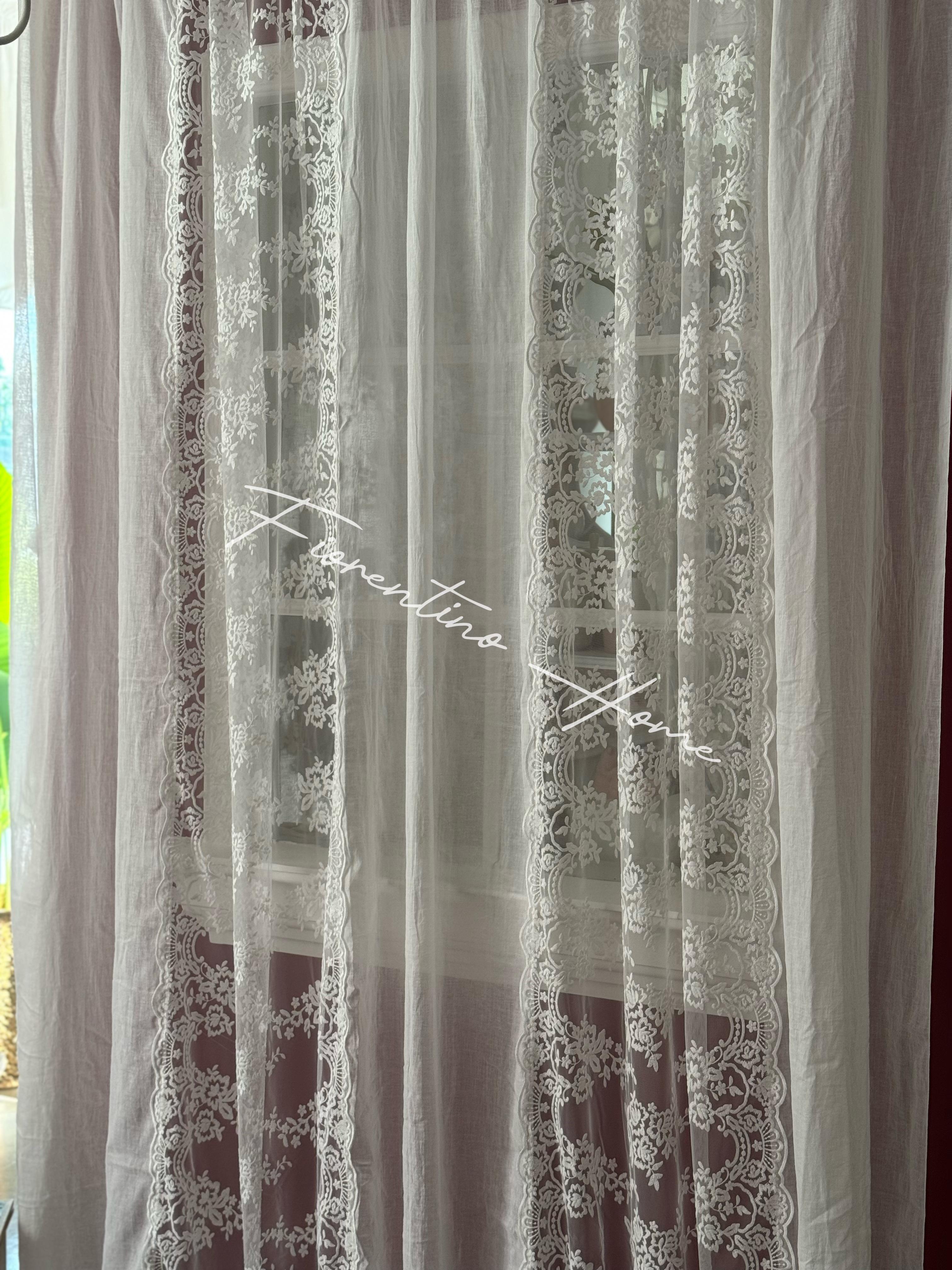 Tenda sartoriale bianca in garza di cotone e pizzo Royal verticale - 260x300 cm - Charme Home Textile