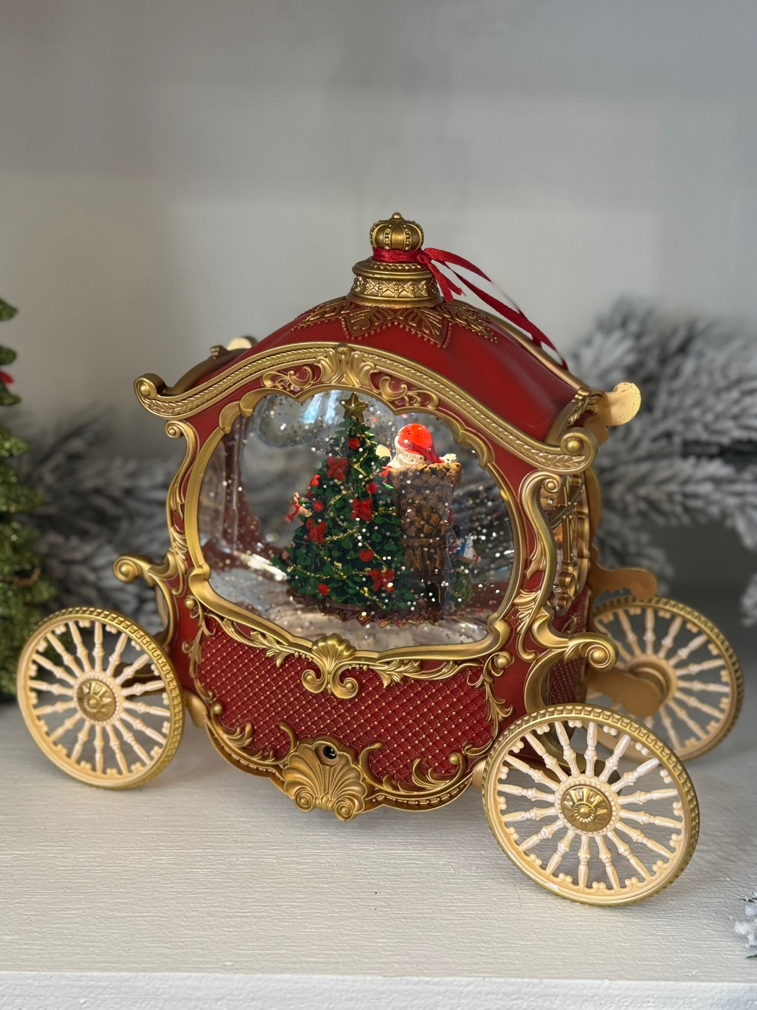 Carrozza natalizia con acqua,luci e musica - H.22.5x11x26 cm - L'Arte di Nacchi