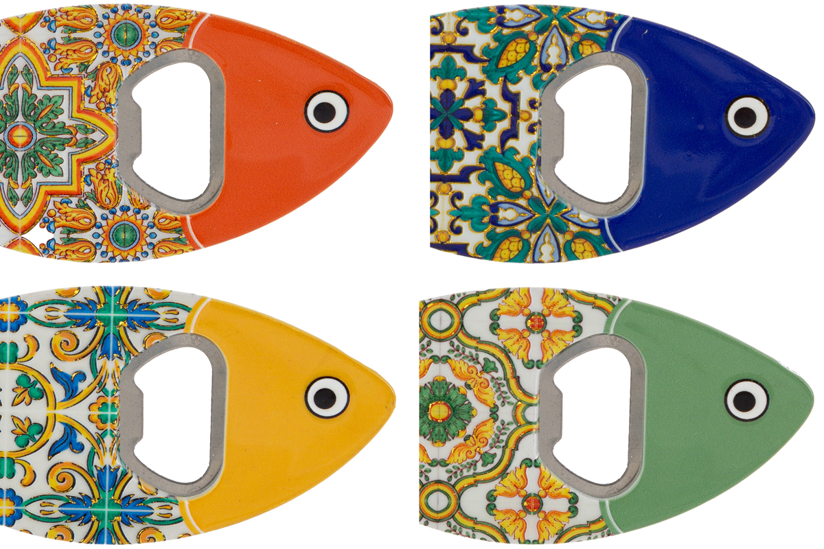 Calamita cavatappi pesciolino in ceramica - 4 colori ass. - 14.5x5.5 cm - Le Stelle