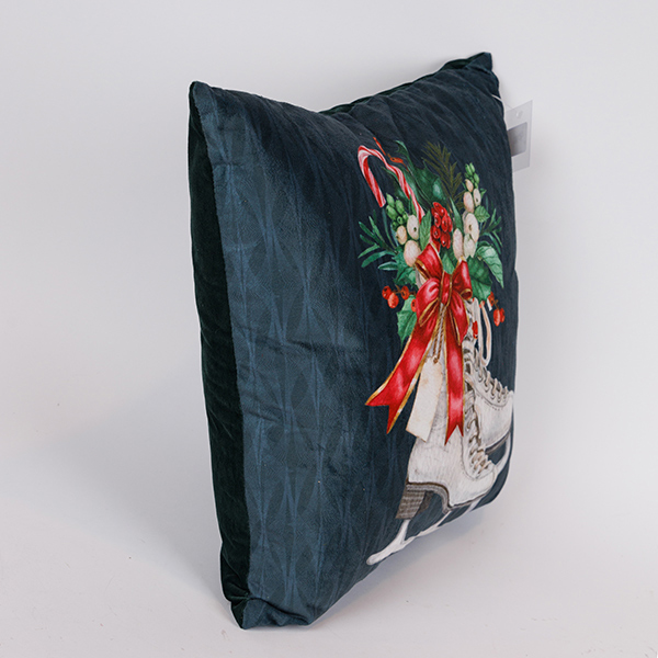 Cuscino in velluto verde con pattini da ghiaccio - 43x43cm - E.L.