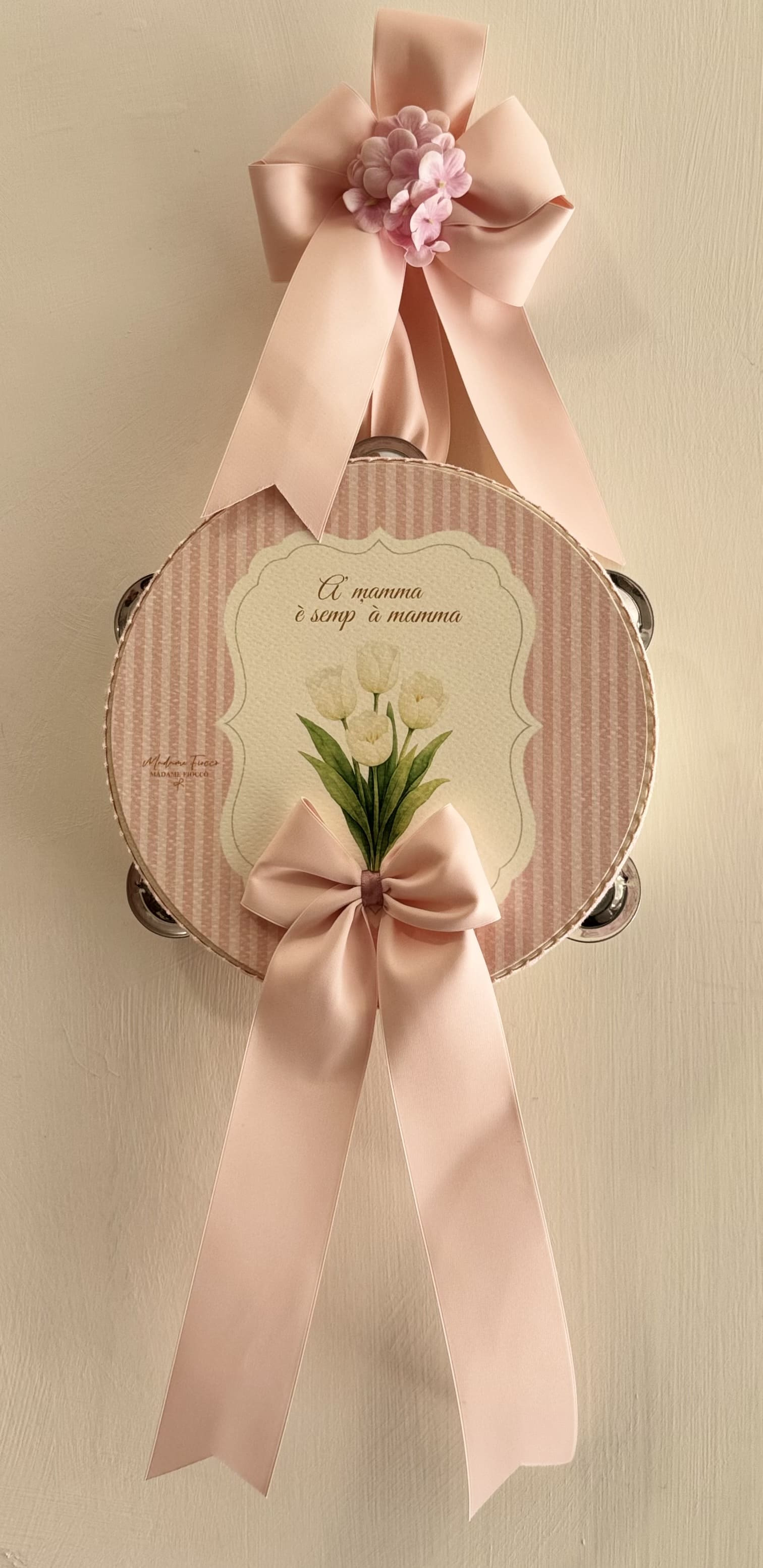 Tamburello A mamma e' sempre a mamma - 18 cm - vari colori - Madame Fiocco
