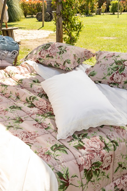 Trapunta matrimoniale a fiori 260x260 + copriguanciali 50x80 cm mod. SYLVIA - L'Atelier17