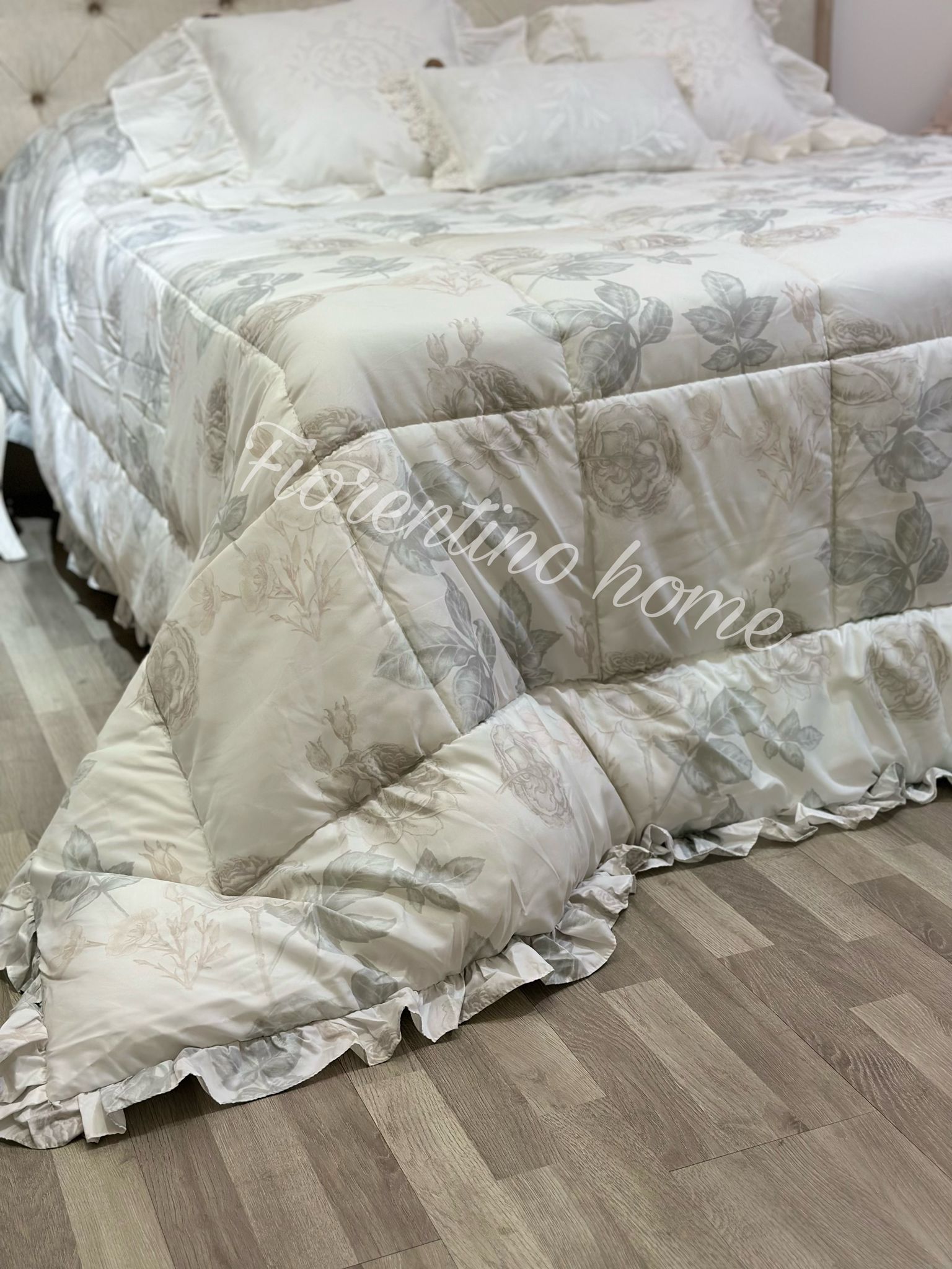 Trapunta matrimoniale Beatrice con rouches - 260x260 cm - 2 colori disponibili - L'Atelier17 - Foto 3