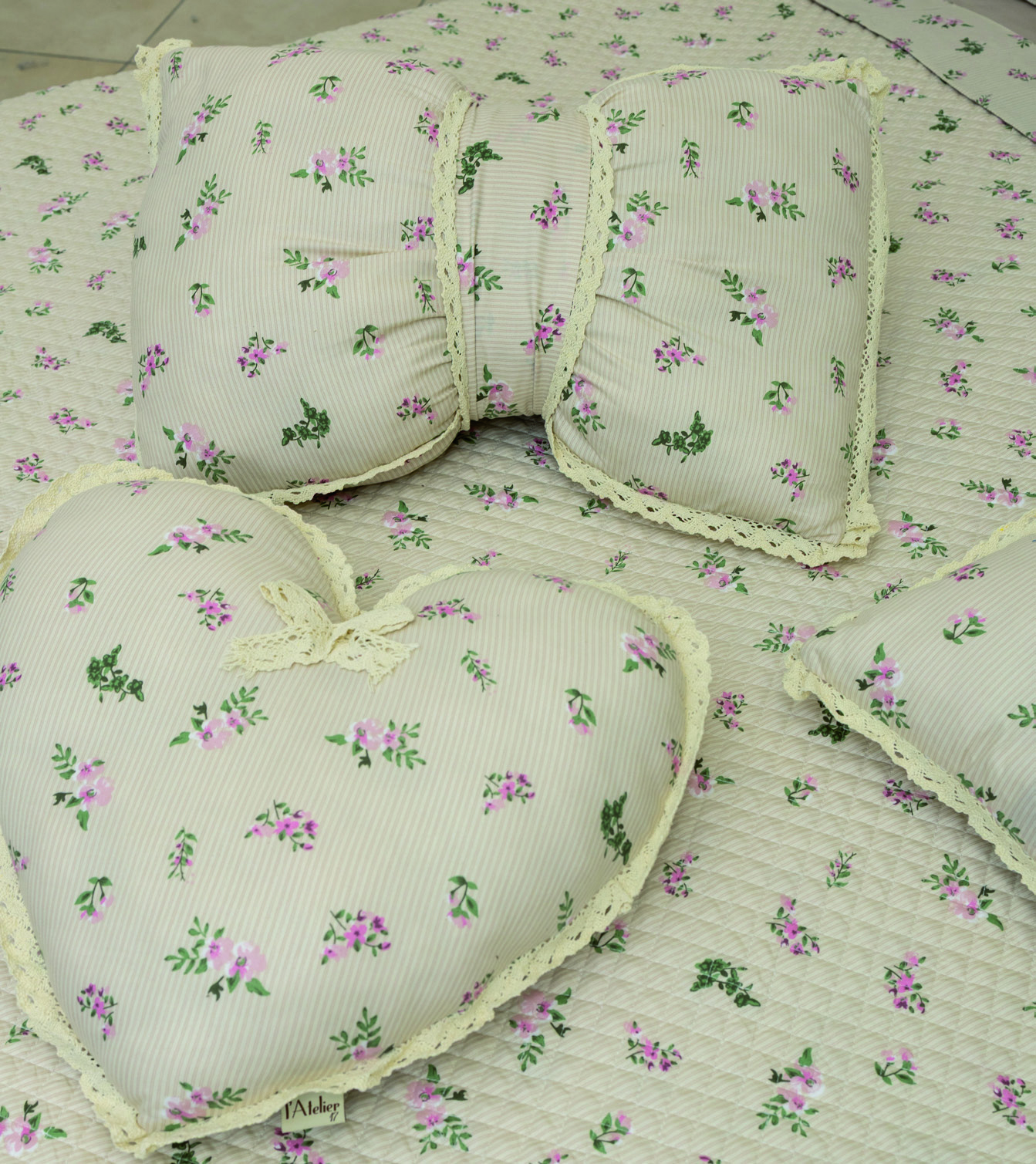 Cuscino fiocco Fiore di Primavera - 40x60 cm - L'Atelier17