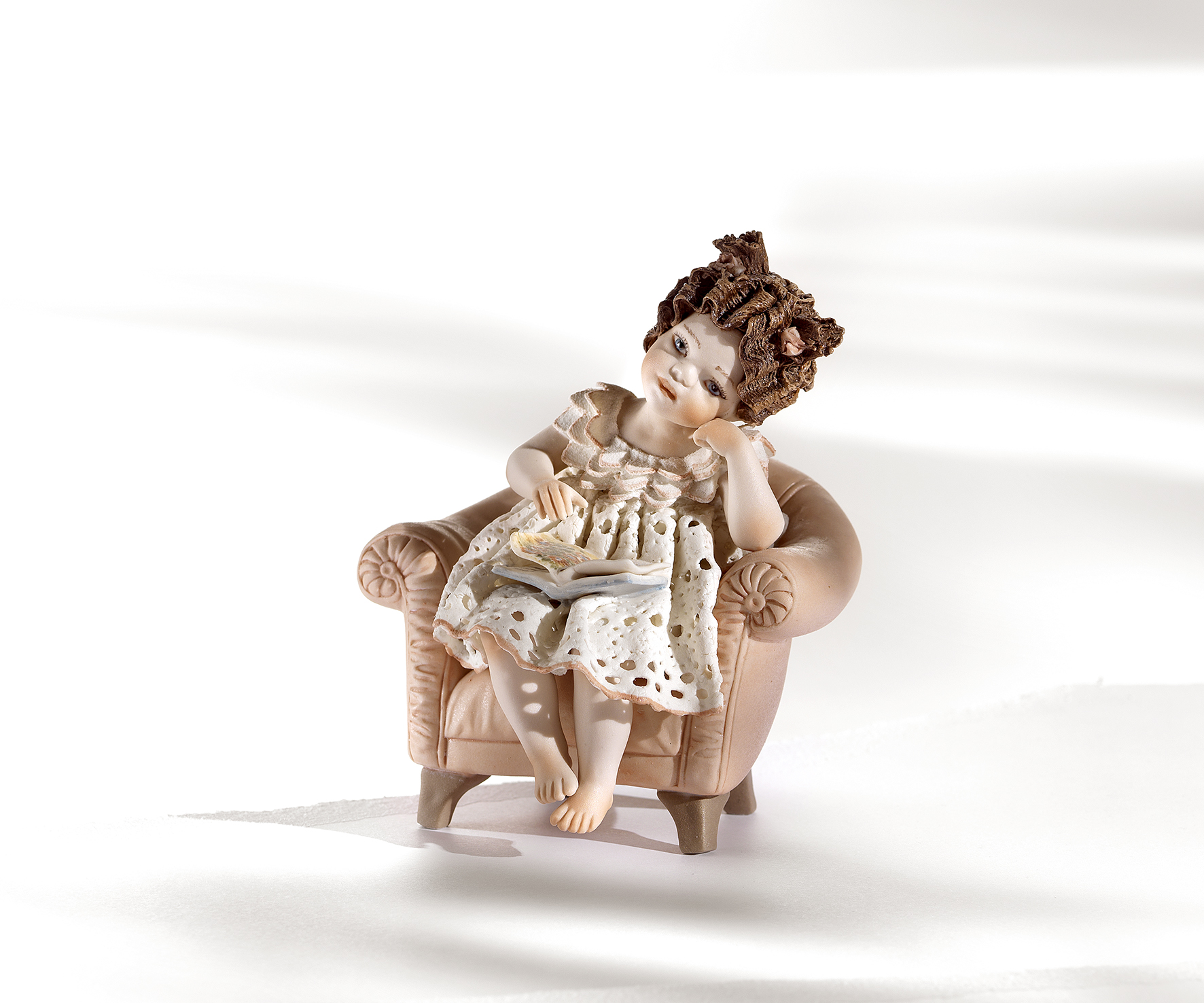 Figura in porcellana Titty - H.14 cm - Sibania