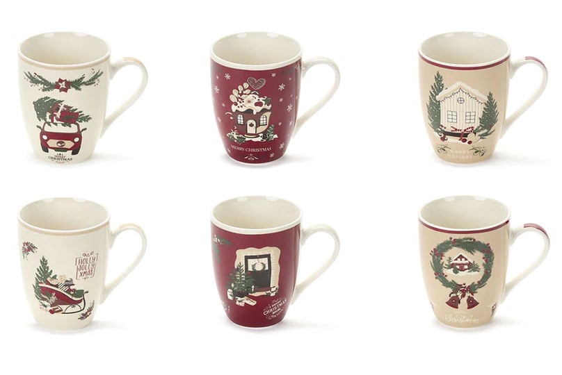 Mug natalizia in ceramica Holly Jolly - 10,5x8,2x5,5 cm - 6 varianti - Nuvole di Stoffa