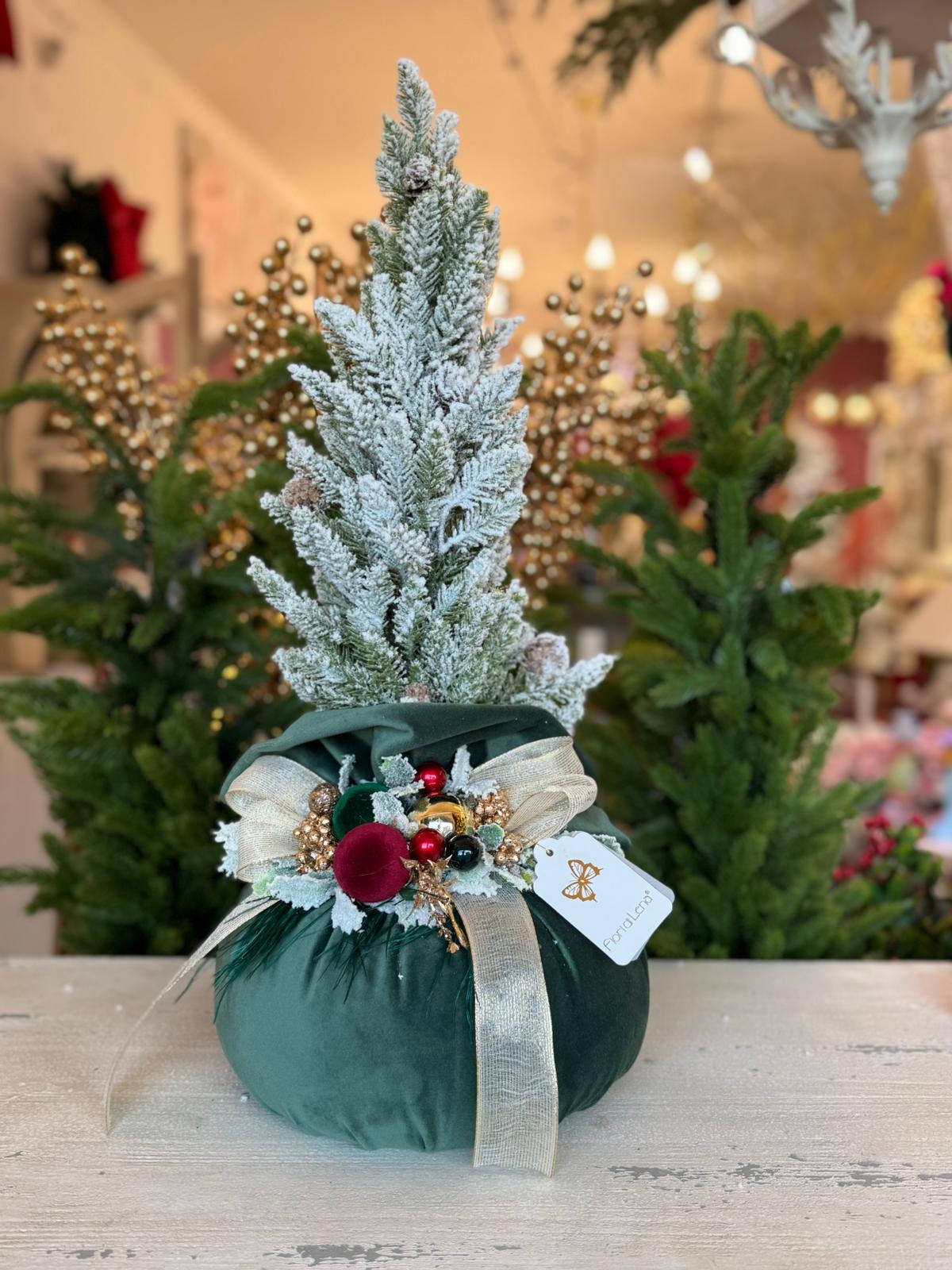 NATALE 2025 - Pouf in velluto verde con alberello artificiale e applicazioni - H.55x24 cm - Fiori di Lena