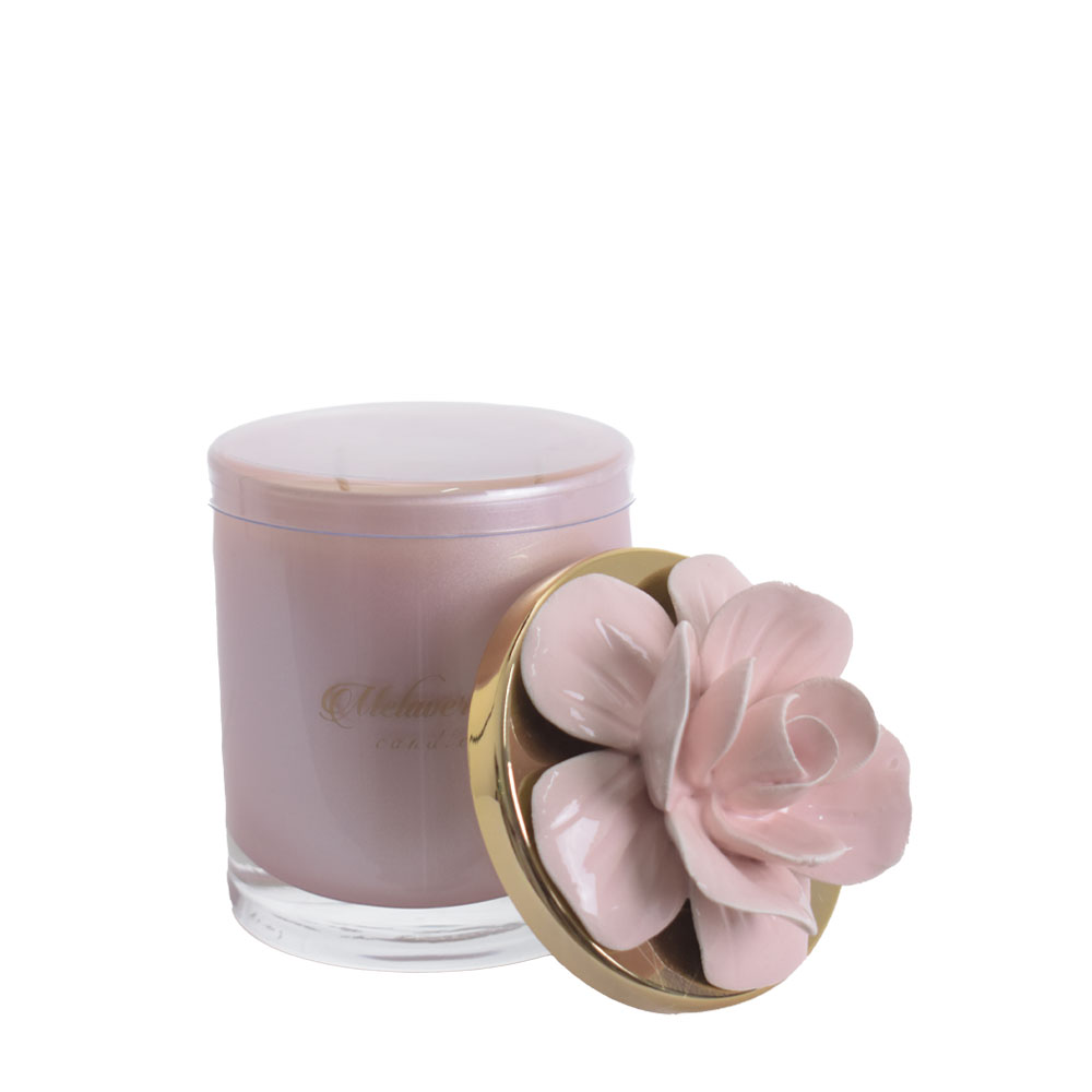 Candela profumata in vasetto di vetro con rosa in ceramica col.Rosa- H. 14  cm - Melaverde