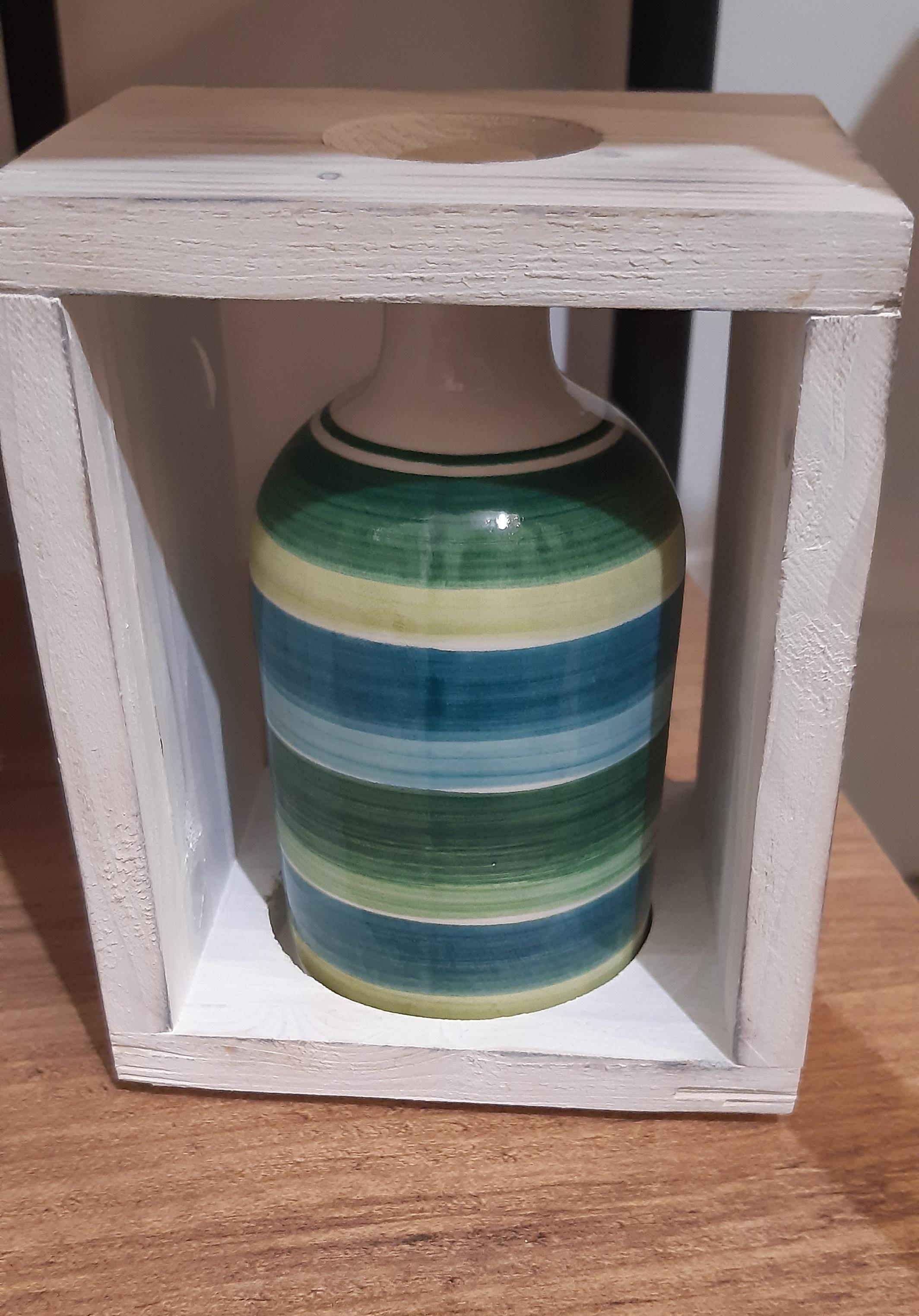 Bottiglia in ceramica con cornice di legno - 13x10 cm - Spago di Terra