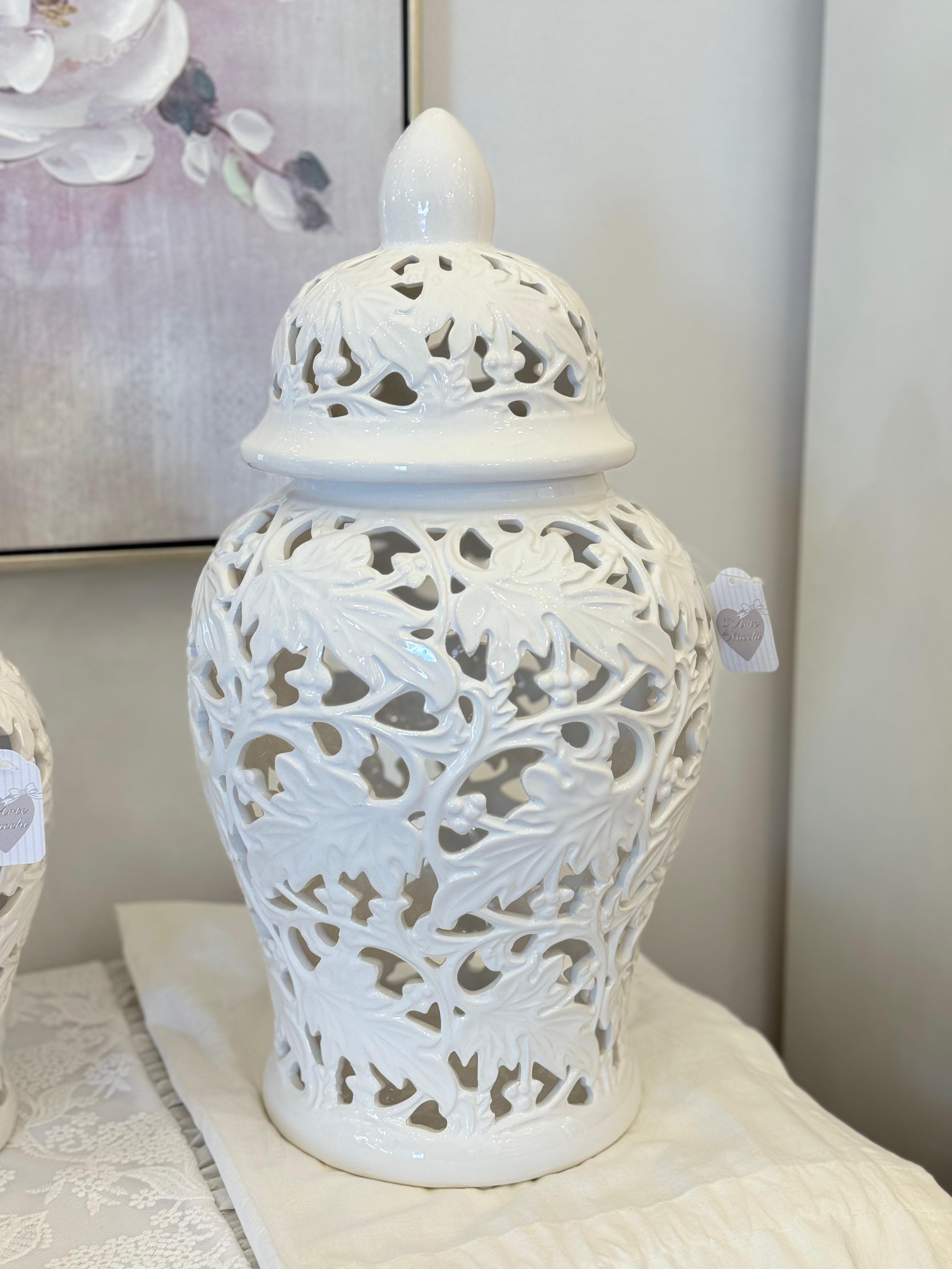 Potiche in ceramica traforata bianca - 24x24x46 cm - L'Arte di Nacchi