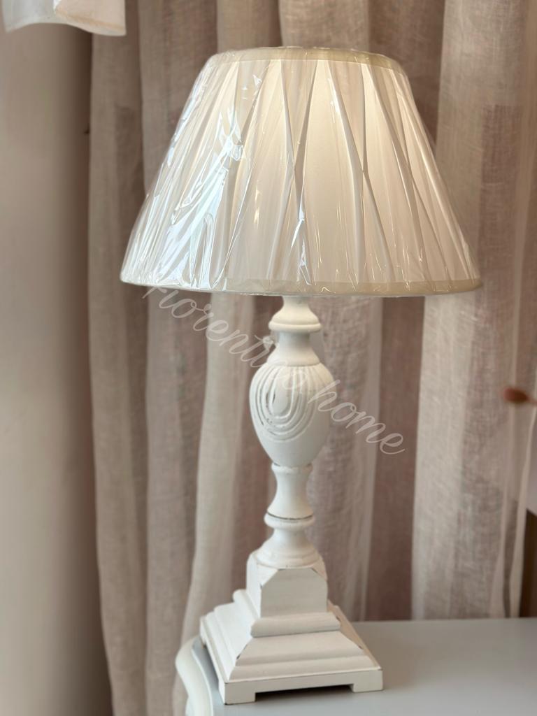 Lampada da tavolo in legno bianco - H.47x16x16 cm - Coccole di casa