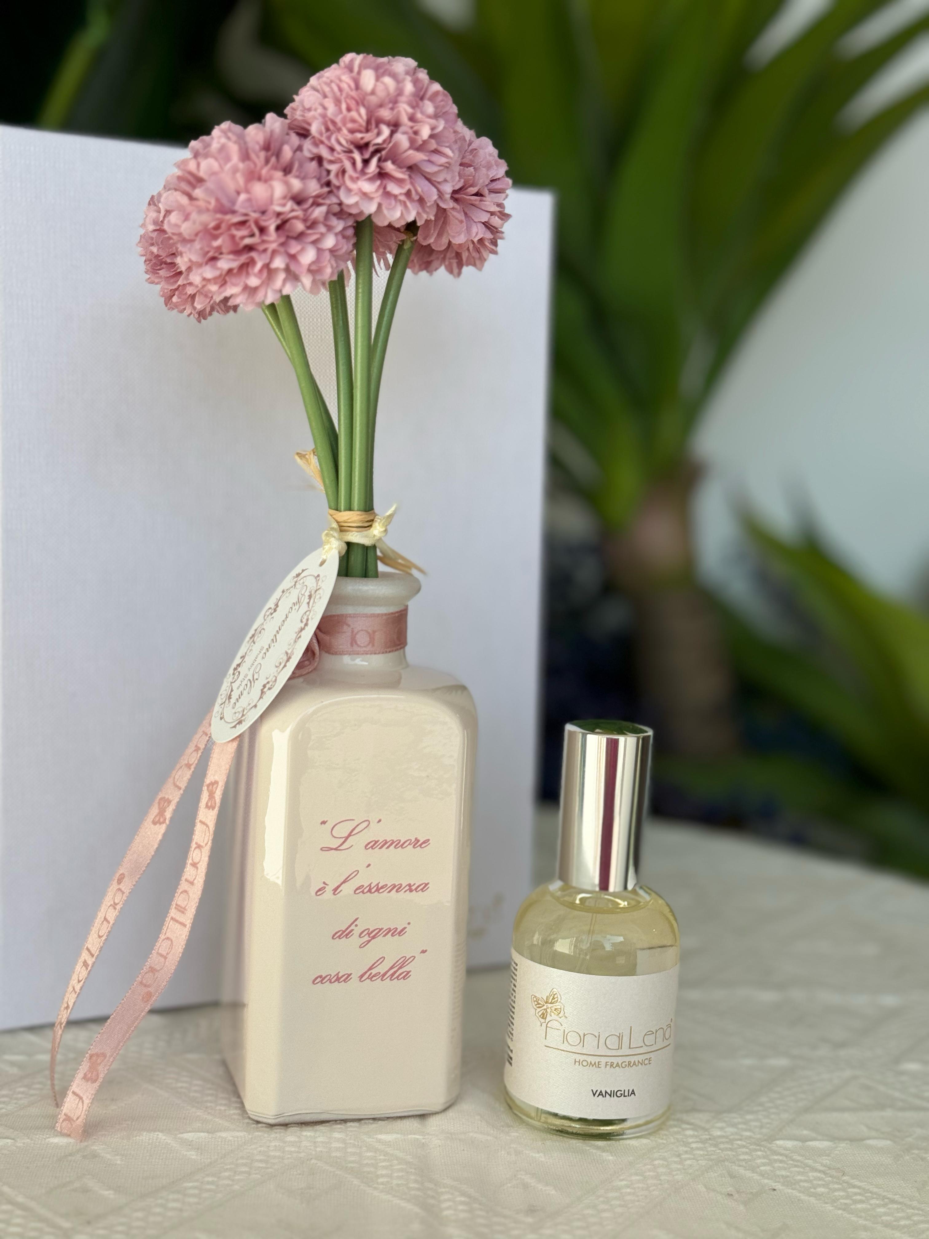 Profumatore in vetro colorato c/scritta personalizzata e spray 50 ML - H.13 cm - Fiori di Lena