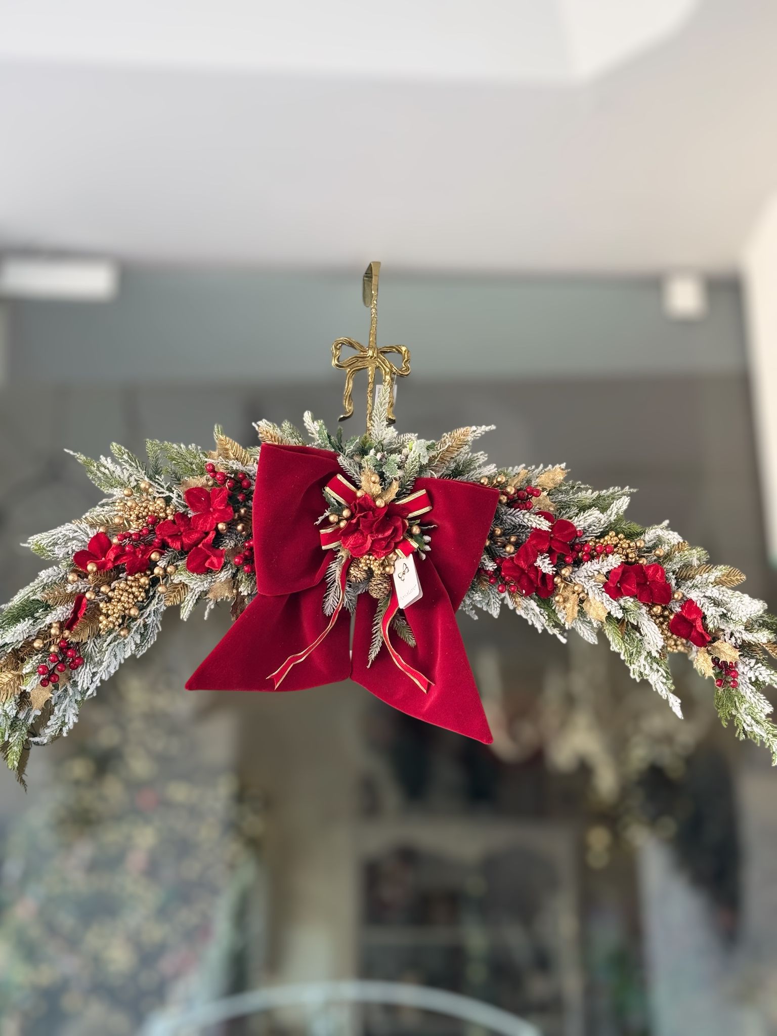 Tralcio innevato con fiocco in velluto rosso - Collezione